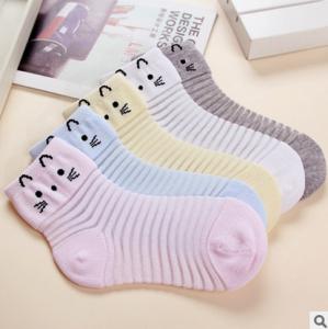 China Custom logo, design popular babes cute cat printed cotton socks wholesale