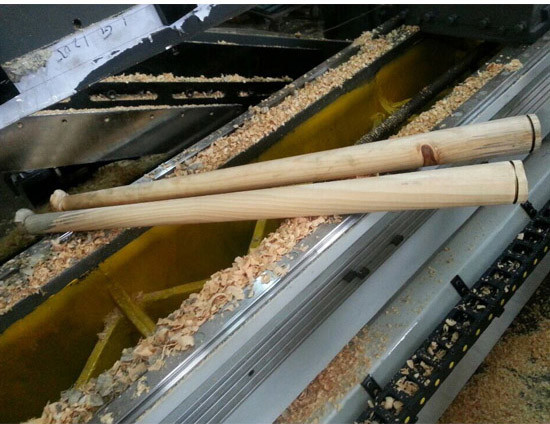 Wooden handle making machine MC2036 Full Automatic back knife wood lathe