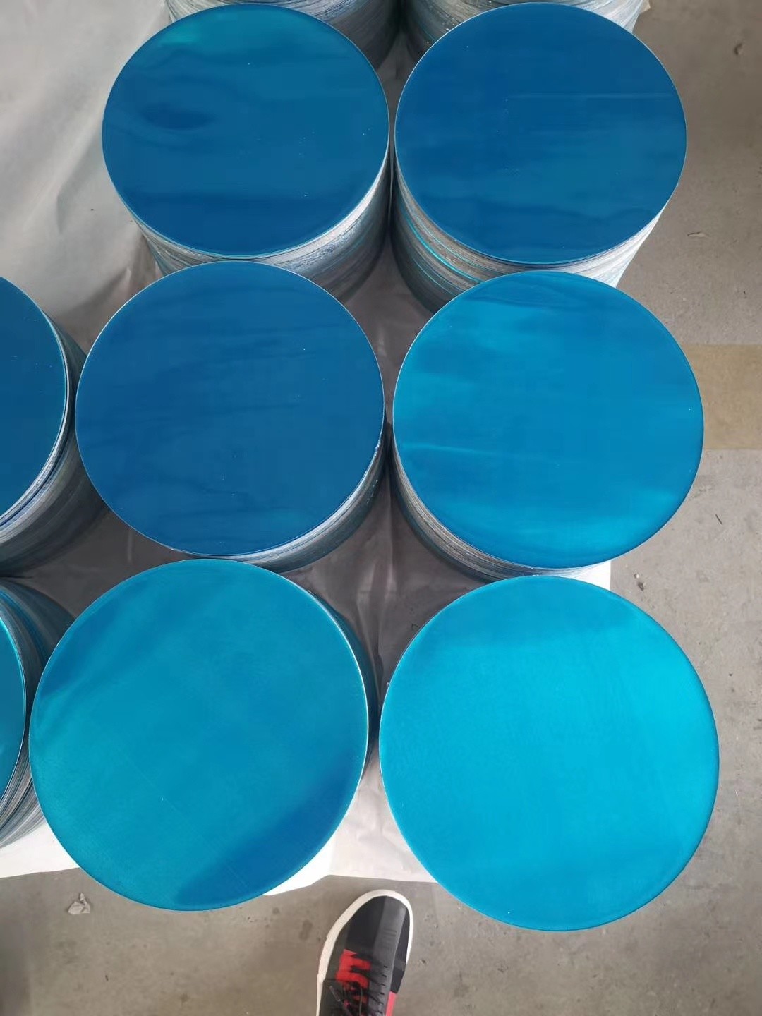 1050 1060 1100 H14 Aluminium Reflector Sheet For Lighting 0.8mm Aluminum Circle For Cooker