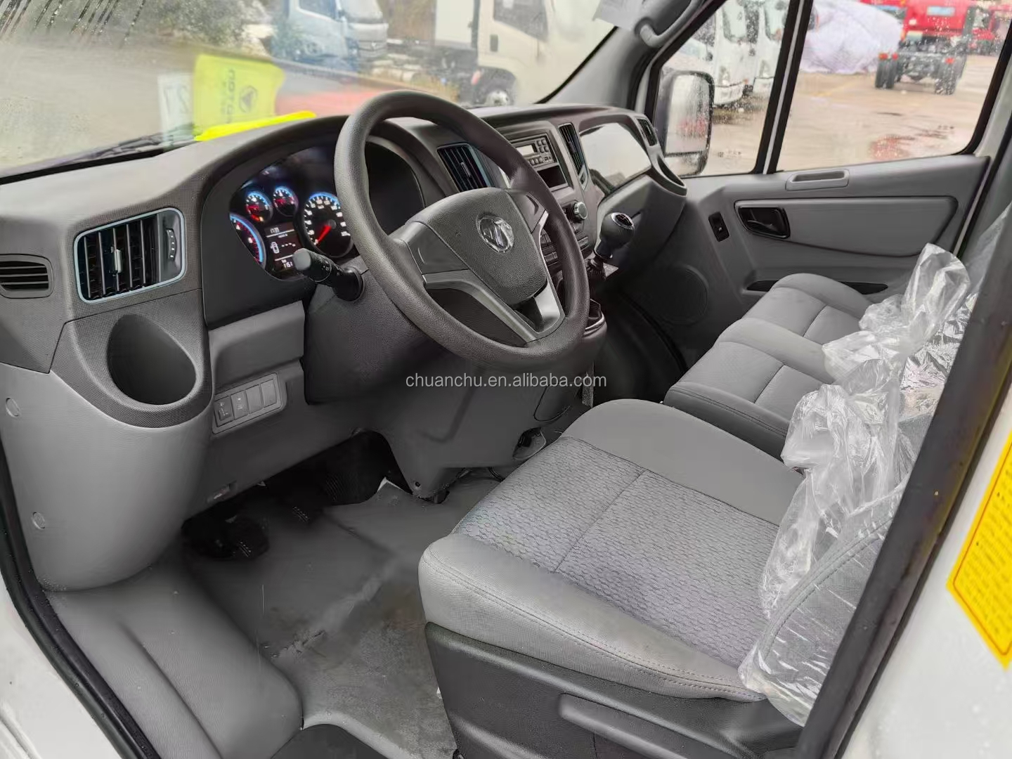 1.5 Ton Ice Cream Delivery Truck Refrigerated Freezer Van For Transportation