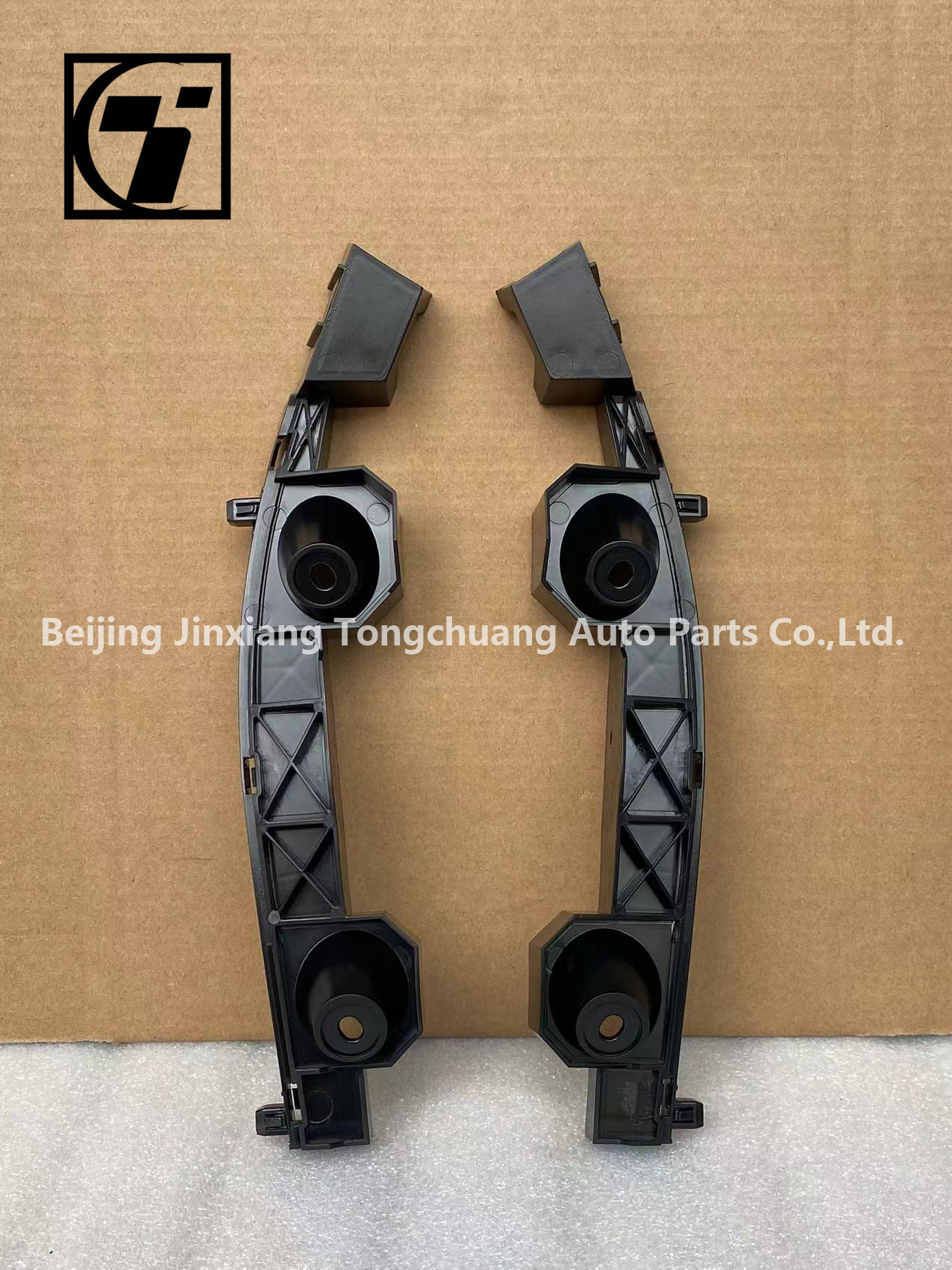 Foton P1531020012A0 Front Bumper Positioning Bracket First Generation GRATOUR ix5 MPV