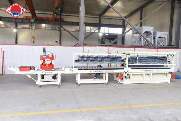 Simple Operate Automatic Brick Making Machine With Double Cutter