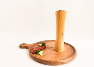 China Various Sizes Wooden Grinders Natural Wood Color Salt And Pepper Grinder wholesale