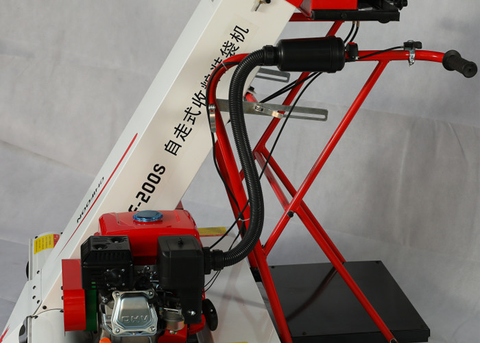 Lightweight Rice Collecting Machine Grain Dust Collector Low Fuel Consumption
