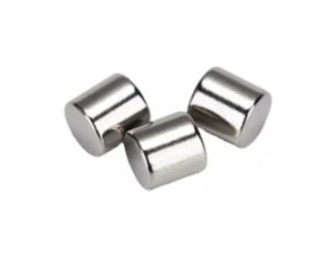 China Powerful Diametric Cylinder Magnets N52 Silver Coating Sample Available wholesale