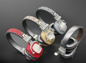 China 300mAh 8 hours Wireless Compact Bluetooth Headphones With Super Bass Sound wholesale