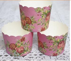 China lovely colorful greaseproof Muffin cup/ baking cake cup wholesale