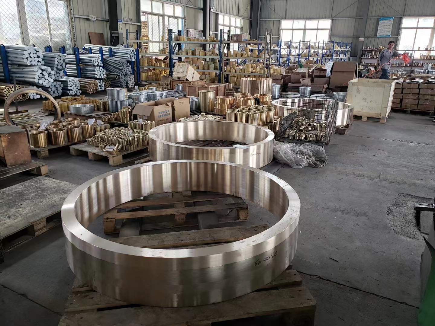 ASTM A312 AISI 201 304 304L 316 316L 316ti 310S 410 430 Square Hexagonal Tube Pipe Surface 2B/NO.1/NO.3/NO.4/8K/HL/2D/1D