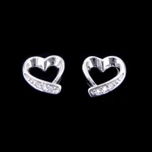 China Heart Shape Silver Cubic Zirconia Earrings Plated Simple Rhodium Jewelry For Women wholesale