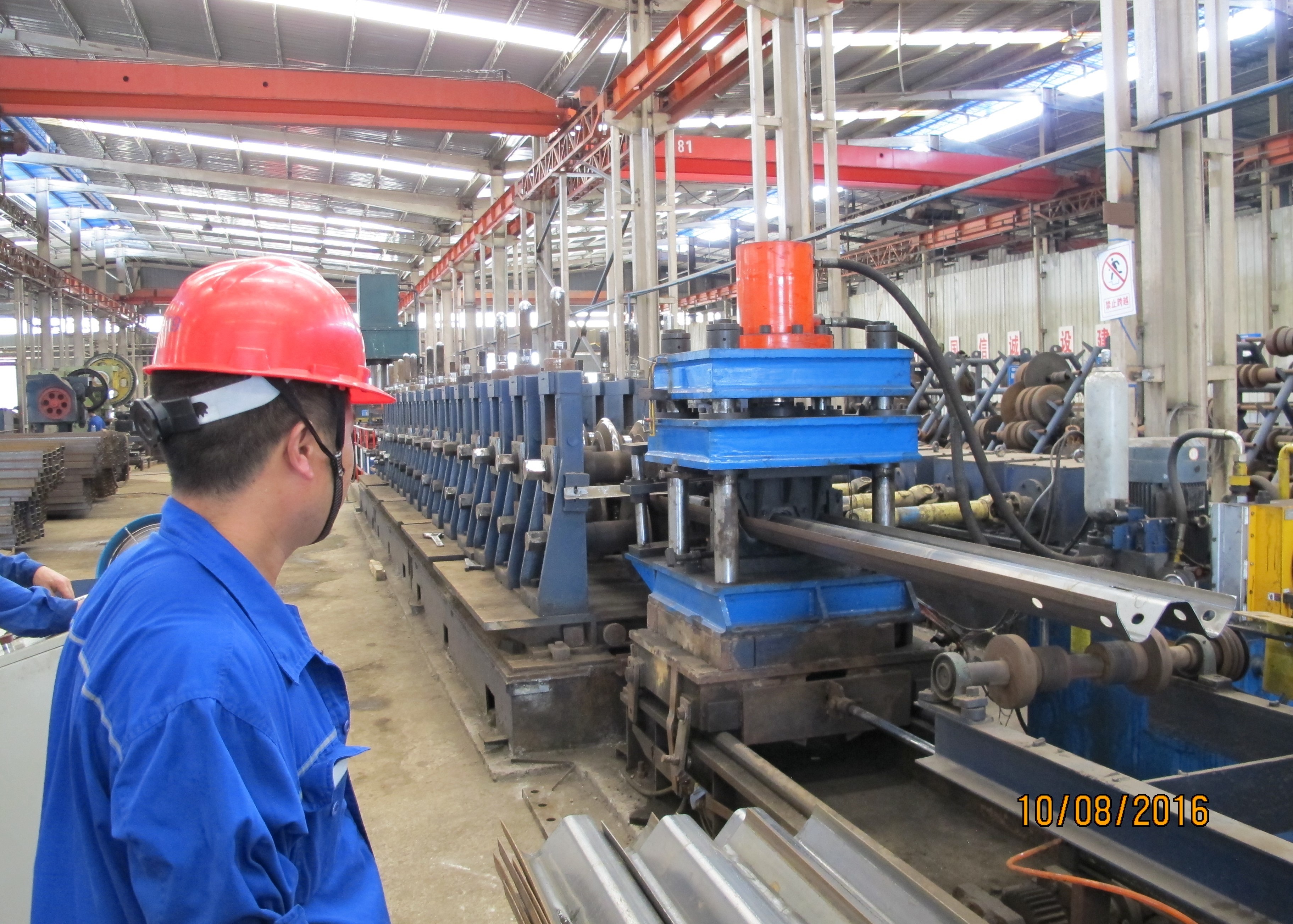 NO 1 supplier in China / EN1317 Standard /Highway Guardrail Systems/ expressway project
