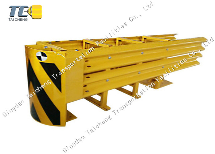 Wear Resistant Quadguard Crash Cushion Anti Collision Pad Redirective Attenuator