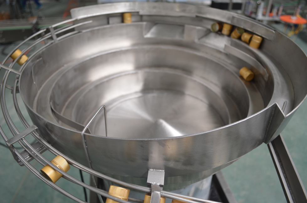 Plastic Lid Sorter Machine with 150 KG Capacity and Stainless Steel 304 Construction