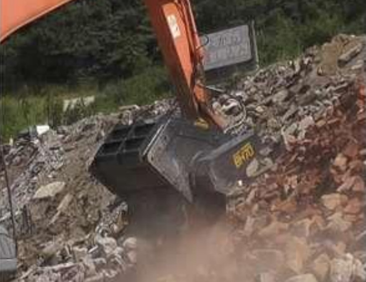 Excavator Stone Jaw BH70 Crusher Buckets Concrete Crusher Bucket For Digger