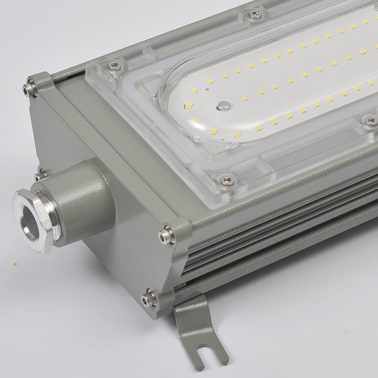 Explosion Proof Linear Light Industrial IP66 50w 100w 200w ATEX Rated Lights
