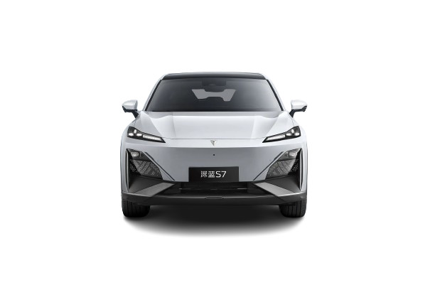 Discover The Next Generation Of Electric Vehicles With Changan Electric Car DEEP BLUES07