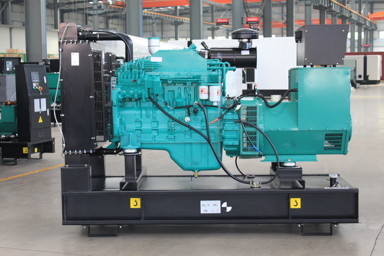120kW IP23 Marine Cummins Backup Generator 6BTAA5.9-G12