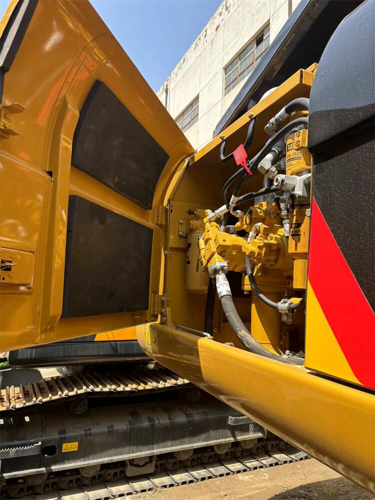 Original Hydraulic Valve Used CAT 336D 330BL Excavator with Low Hours and Low Freight