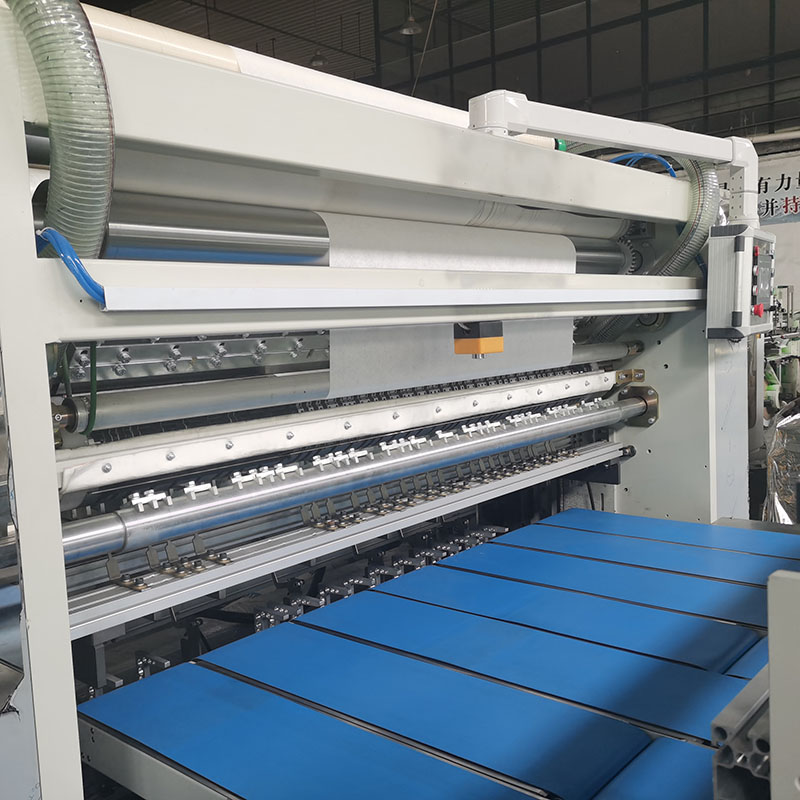 Service Commitment Tissue Paper Folding Machine for Printing and Embossing Napkins
