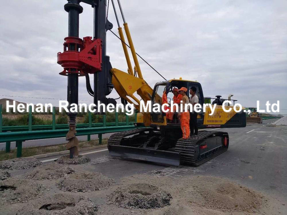 20m Drilling Depth Hydraulic Rotary Well Drilling Rig 205 Horsepower Diesel Engine