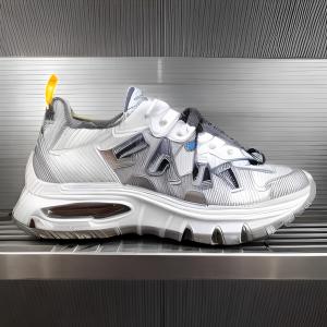 China Fashion Style Custom Made Sneakers Nonslip Breathable Cortex Outsole wholesale