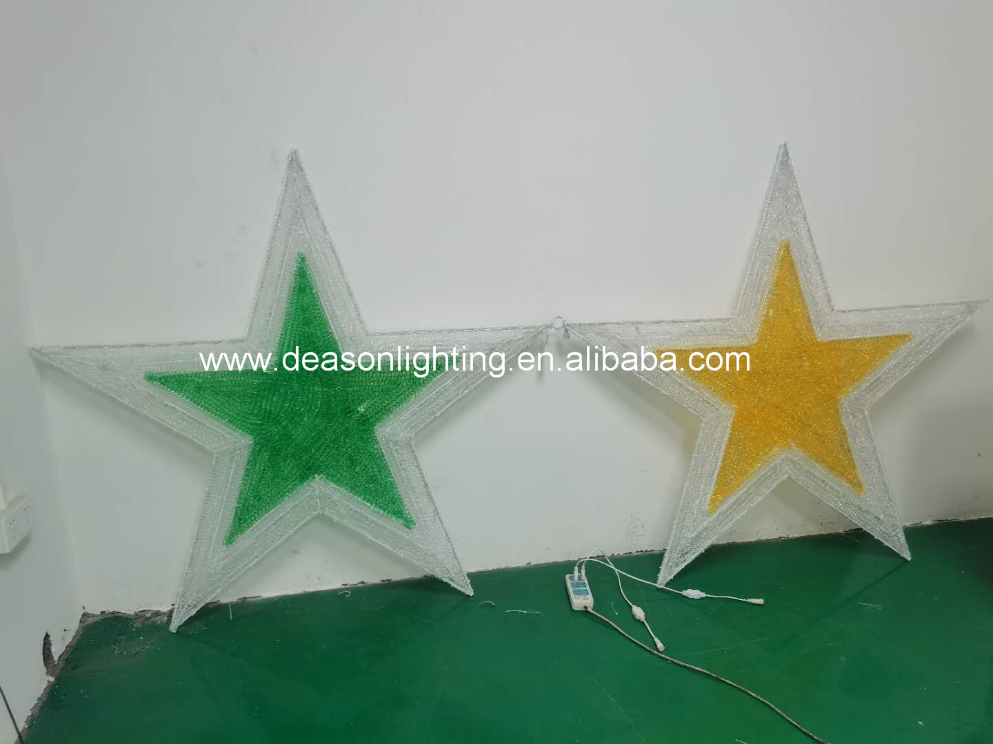 large lighted christmas star