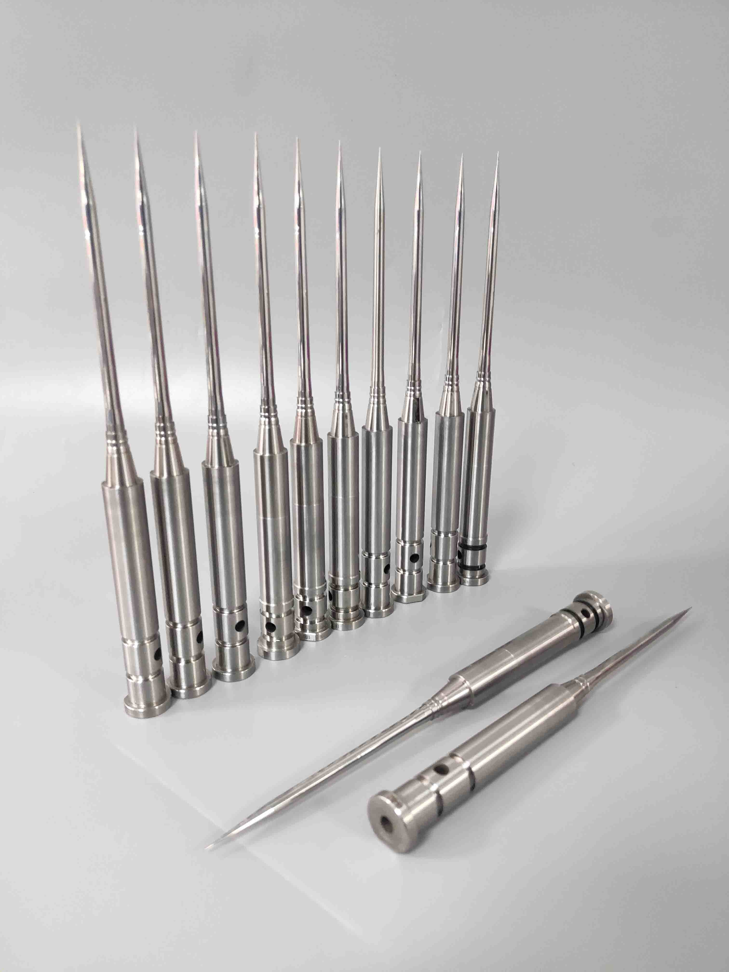 M340 Glide Gate Inserts Filtered Pipette Tips / Core Cavity Insert Mold Parts