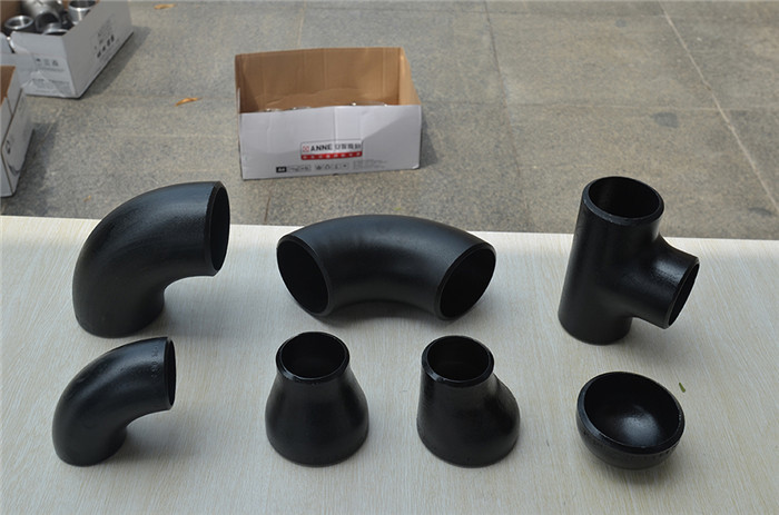 1/2"-72" PIPE FITTING ASME B16.9 Carbon Steel Stainless Steel