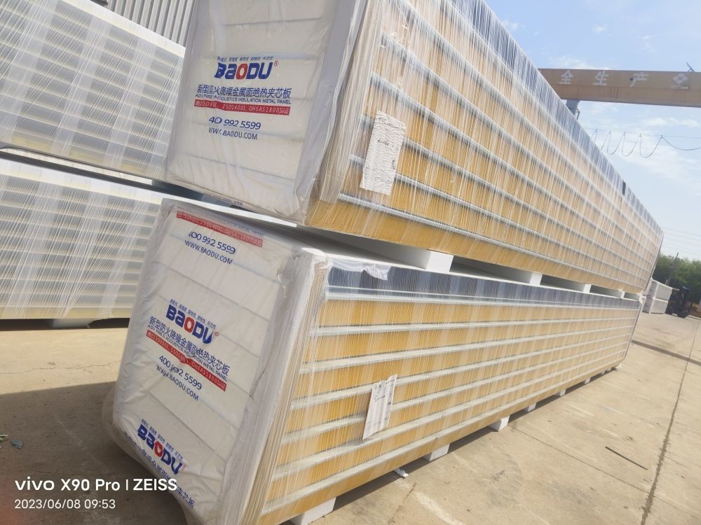 50mm-200mm Polyurethane Foam Sandwich Panels Cladding Cold Room Insulated Outdoor