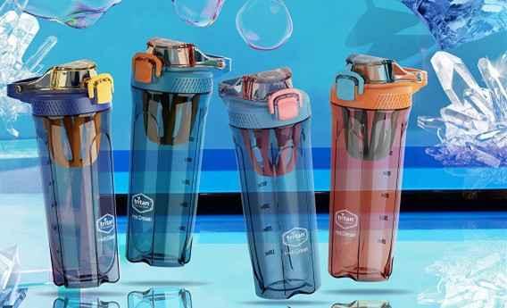 700ml Large Leakproof Plastic Sports Team Water Bottles Fruit Infuser With Straw