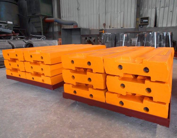 Finlay I130 blow bars impact crusher spare parts hammers blow bar high chrome casting blow bar
