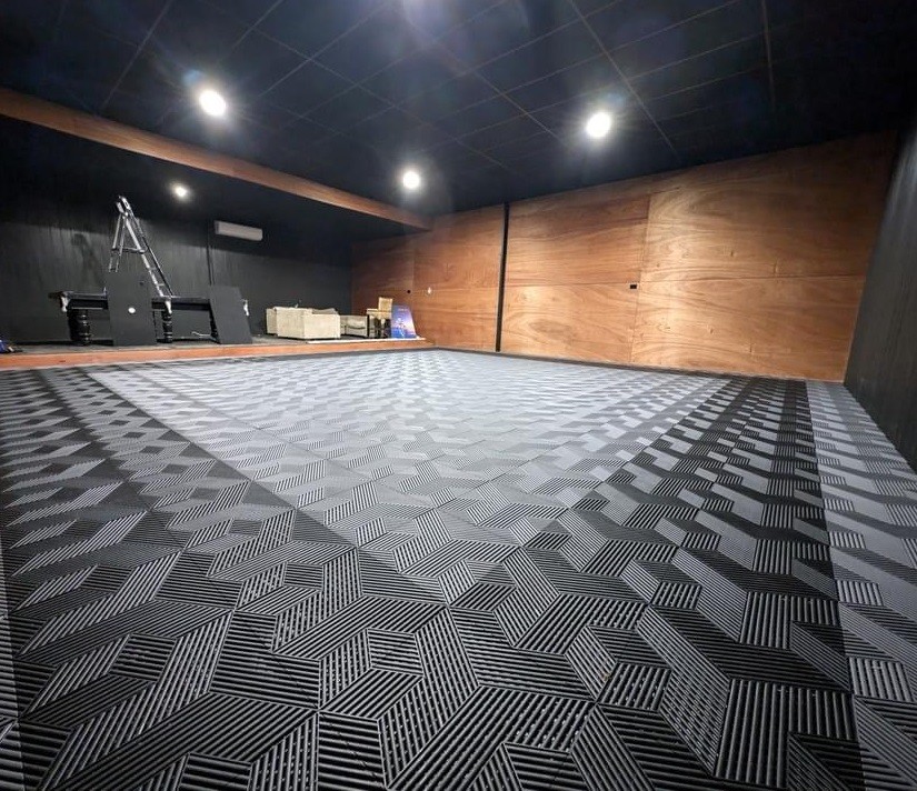 Samples free new Patented 3d cubic garage floor tiles interlocking floor mat for warehouse