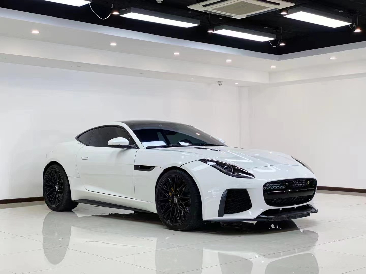 For Jaguar F-Type Body Kit Carbon Fiber and FPR F-type Upgraded SVR Style Front Bumper Body Kit