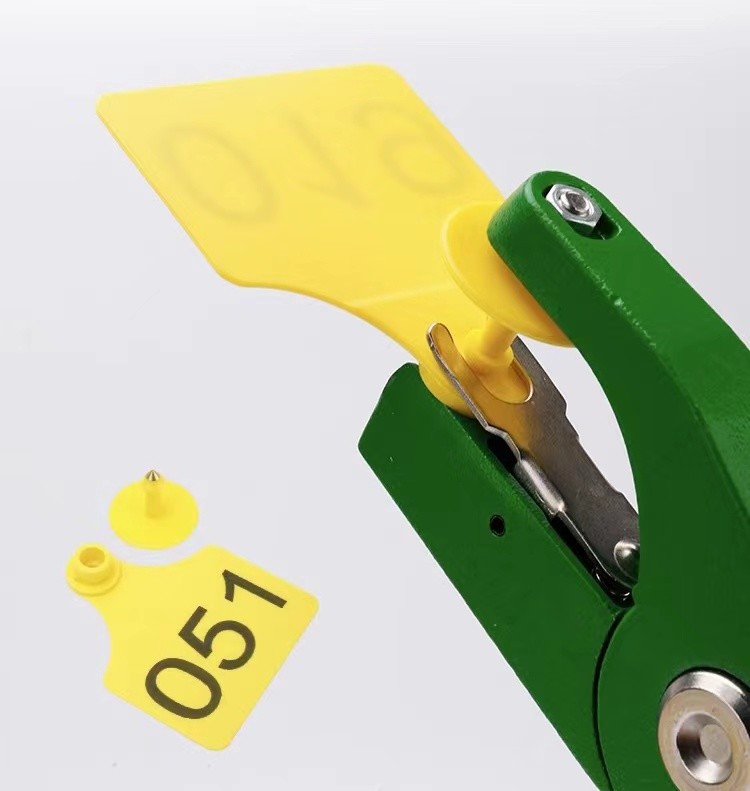 TPU Livestock ID Tags Non Polluting Animal Identification Tags