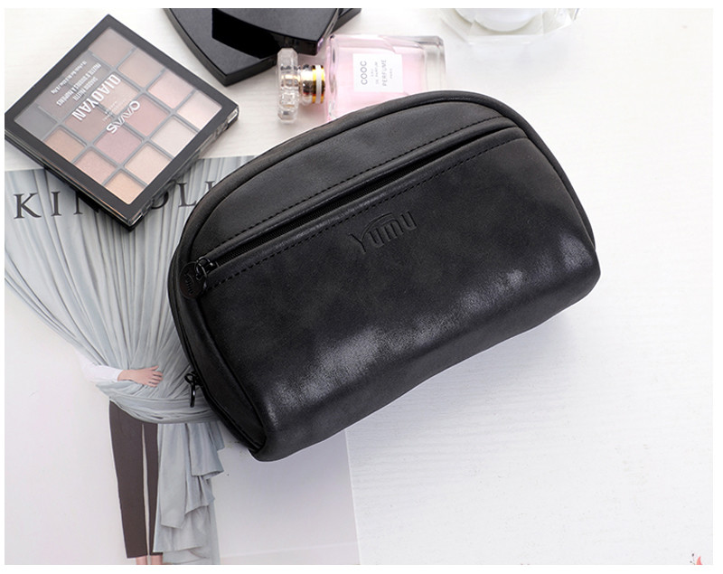 Break Resistant 20CM Length PU Cosmetic Bag For Women
