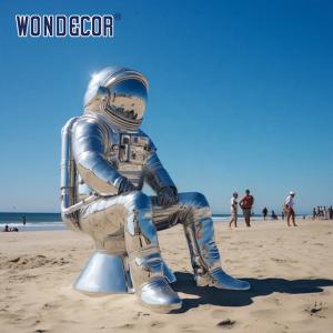 China Modern Outdoor Metal Large Stainless Steel Sculpture Astronaut on sale