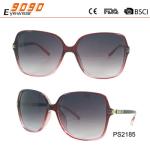 Newest Style 2018 plastic Fashionable Sunglasses ,UV 400 Protection Lens