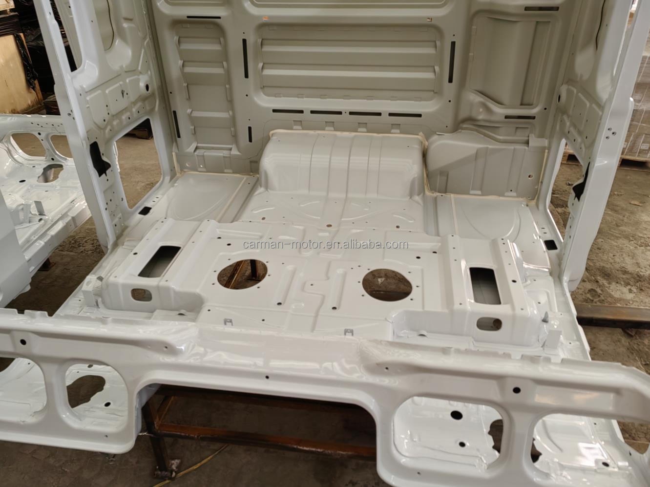 Medium Wide Body Extended Cab Frame for SINOTRUK Howo Sitrak T7H T5G C7H Year 2005 Car Fitment SINOTRUK CNHTC