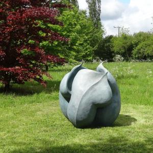 China Claasic Decorative Large Garden Metal Bronze Landscape Sculpture Flower Bud wholesale