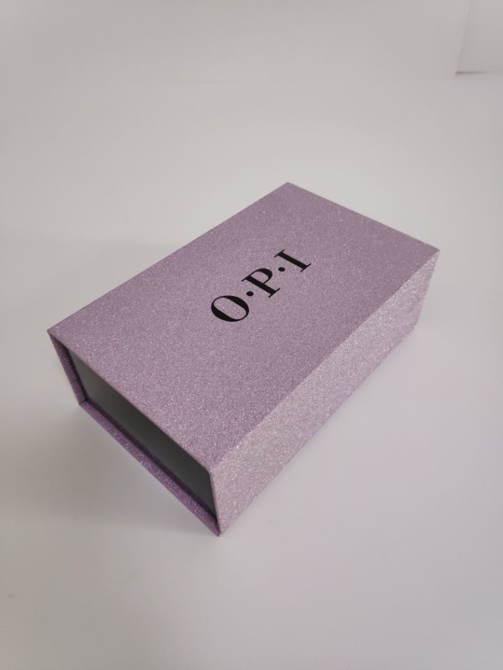 Luxury customized bookstyle magnetic packaging gift box for cosmetics with plastic innertray