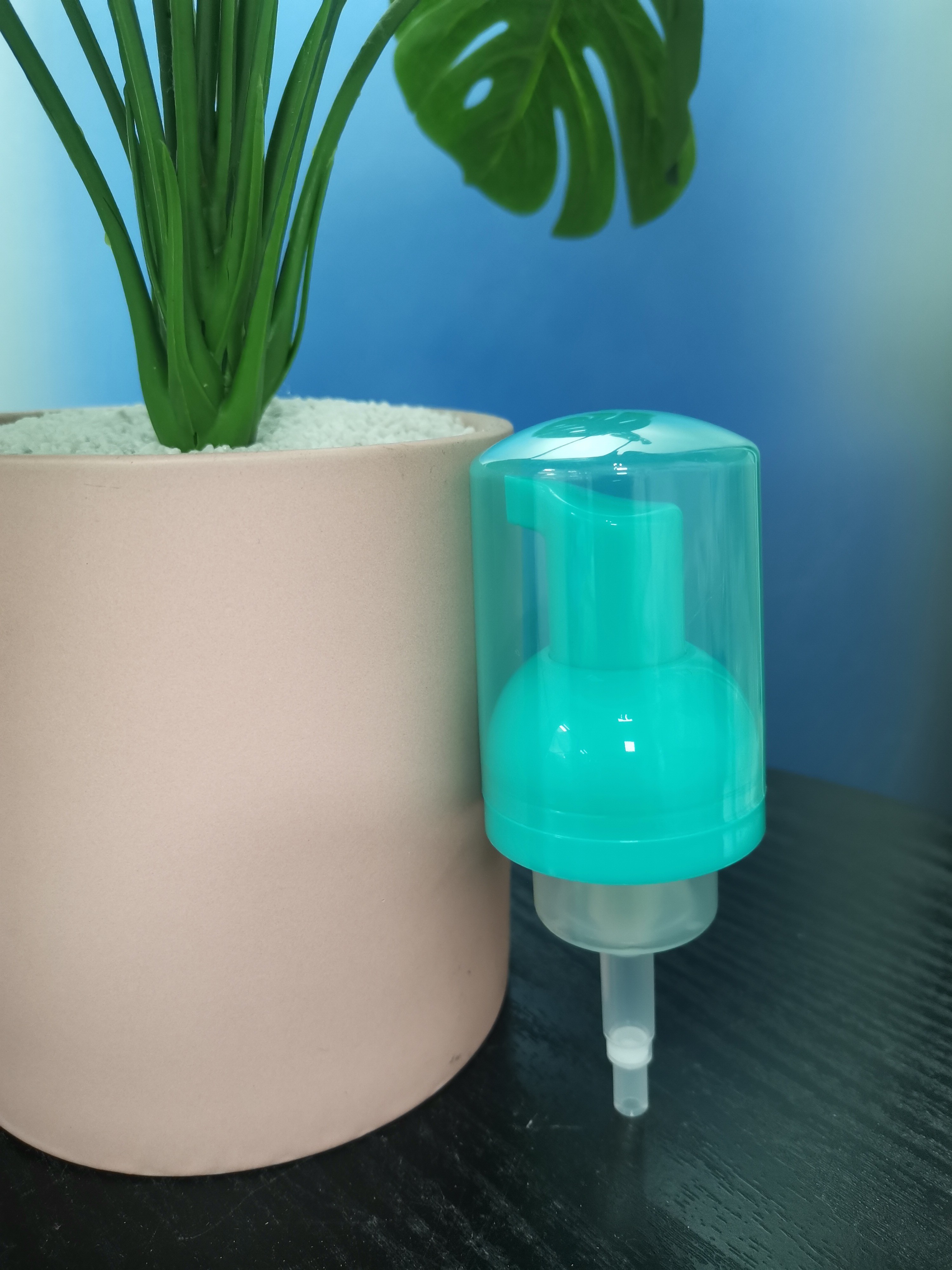 304/316 Spring 43mm Foam Pump For Dispensing Foam Products And 5 Years Age Limit