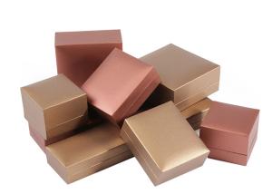 China Pretty Kraft / White Cardboard Jewelry Boxes With Custom Cardboard Printing Services wholesale