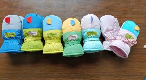China Baby mittens wholesale