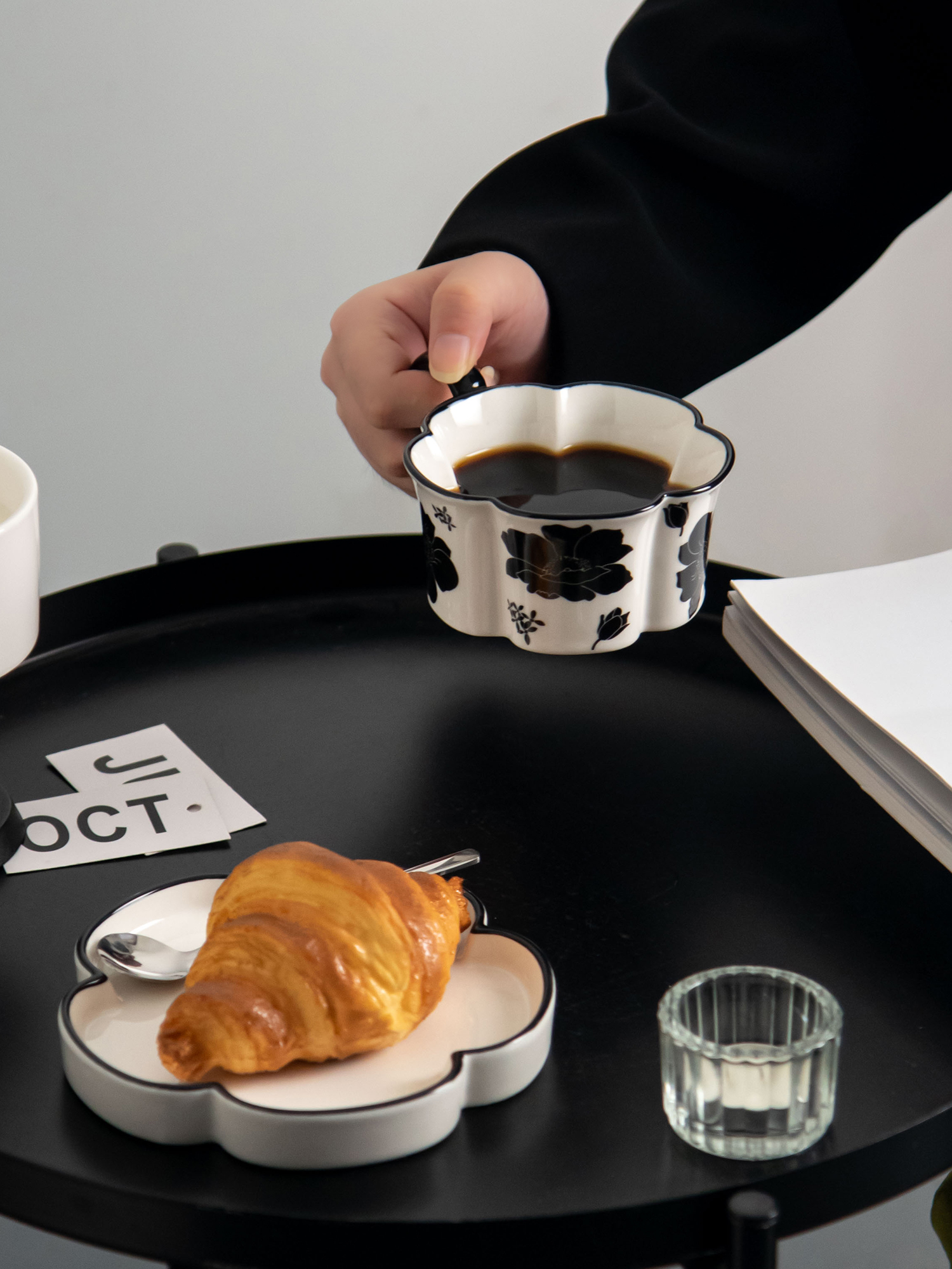 Romantic Ceramic Tailcoat Series Coffee Cup And Saucer Set Ideal For Drinkware Type
