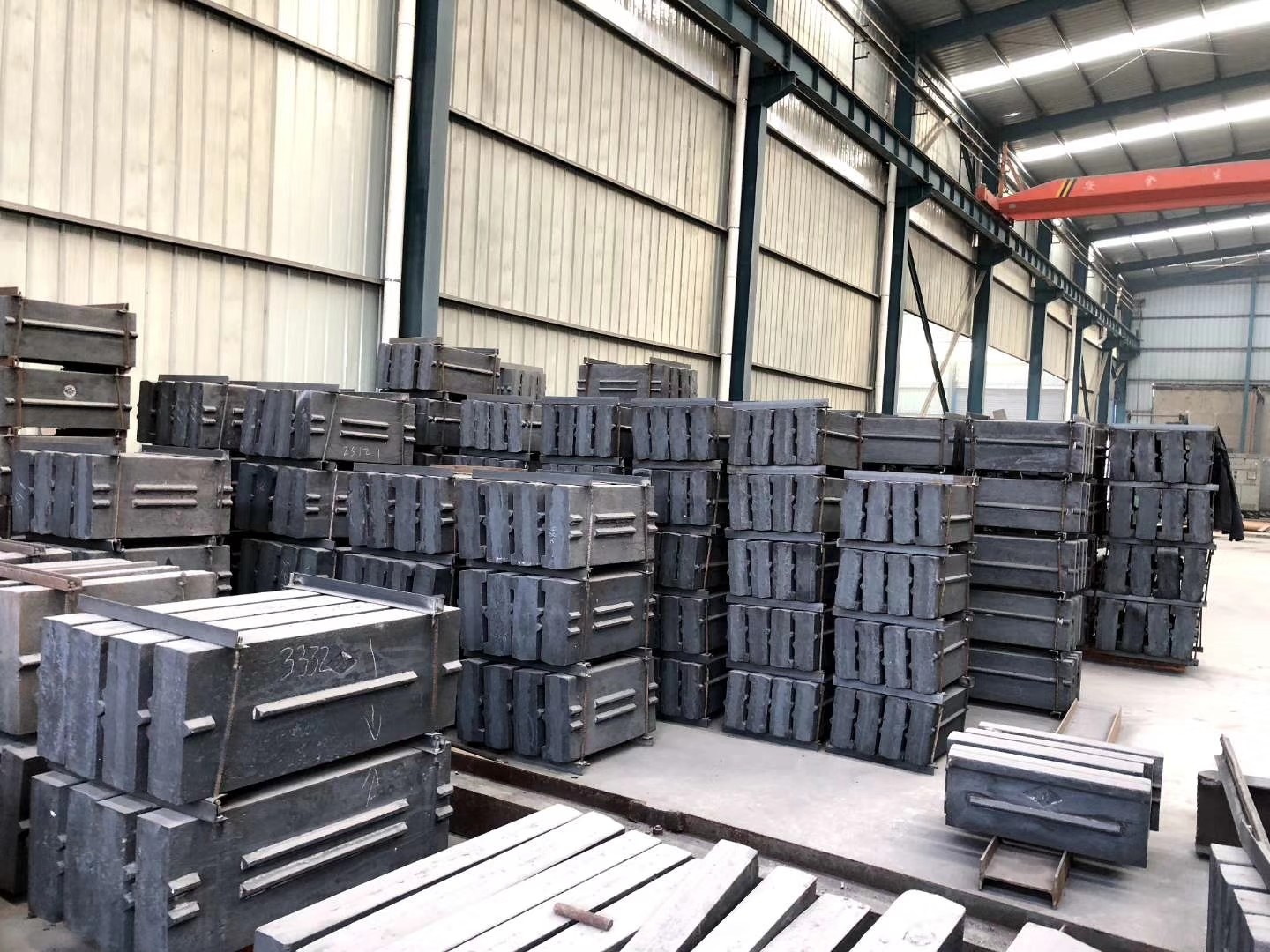 SBM Zenith Brand Impact Crusher Spare Parts Hammer Blow Bar For Quarry Stone Crushing