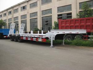 China Durable 3 Axles Lowbed Semi Trailer LED Lamps For Bulk Cargo Customized wholesale