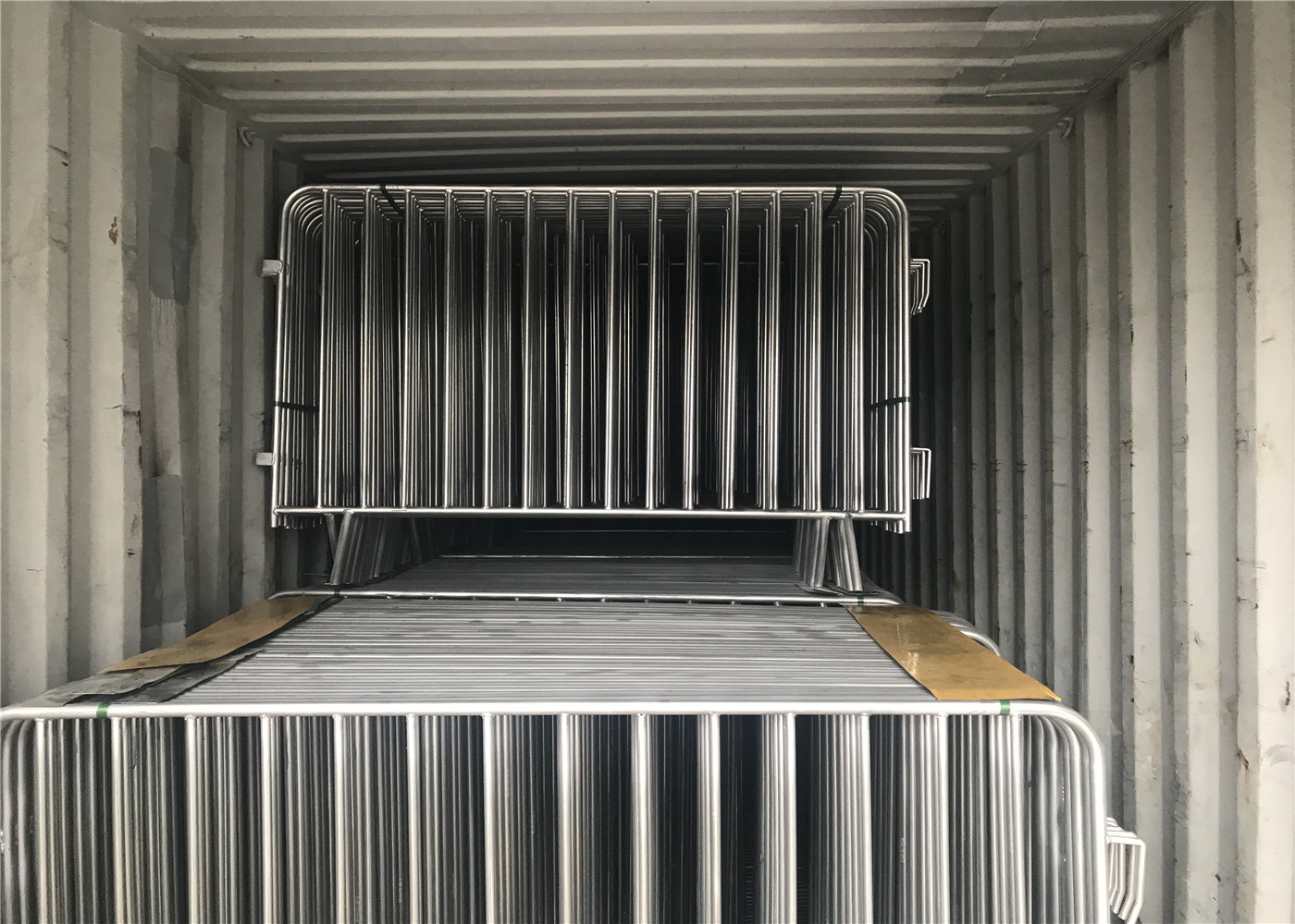 Hot Dipped Galvanized Crowd Control Barriers 1090mm x 2500mm 14 microns hdg pre-galvanized cold zinc painted at welds
