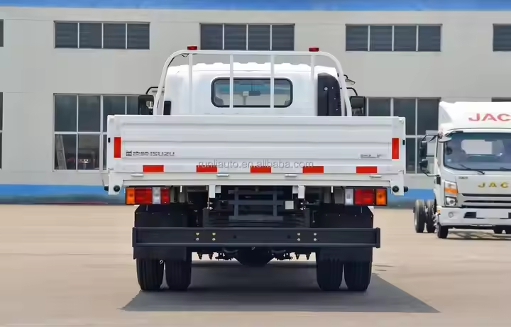 China Factory Small Delivery Truck 4X2 Mini Diesel ISUZU Single Row 3Ton Light Duty Cargo Truck