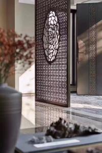 China China Stainless Steel Screen Divider Metal Fabrication Manufacturer In Foshan wholesale