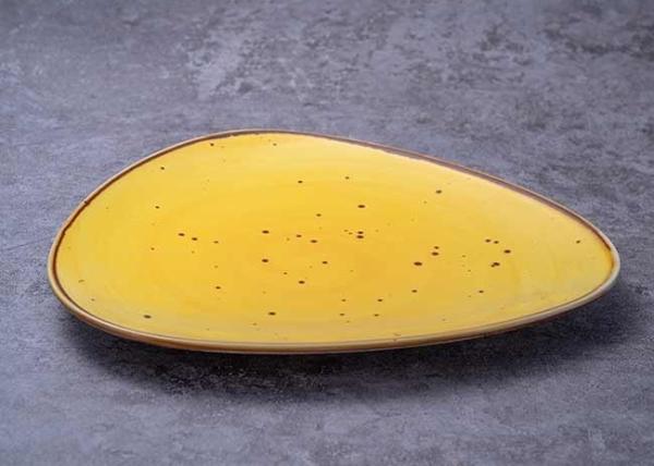 Quality 10.5 Inch High Temperature Resistance Triangle Ceramic Dinner Plate for sale