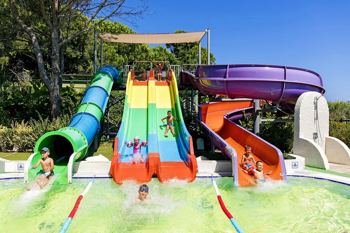 Outdoor Water Game Park Children Custom Equipment With Fiberglass Slide Set